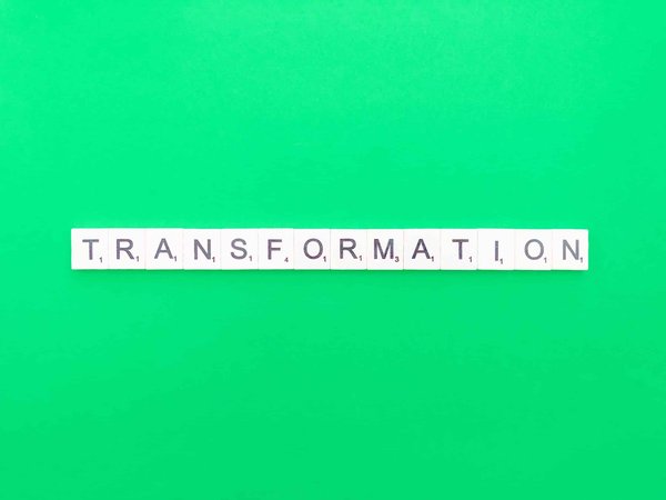 Comment l'intelligence artificielle change-t-elle nos emplois ?