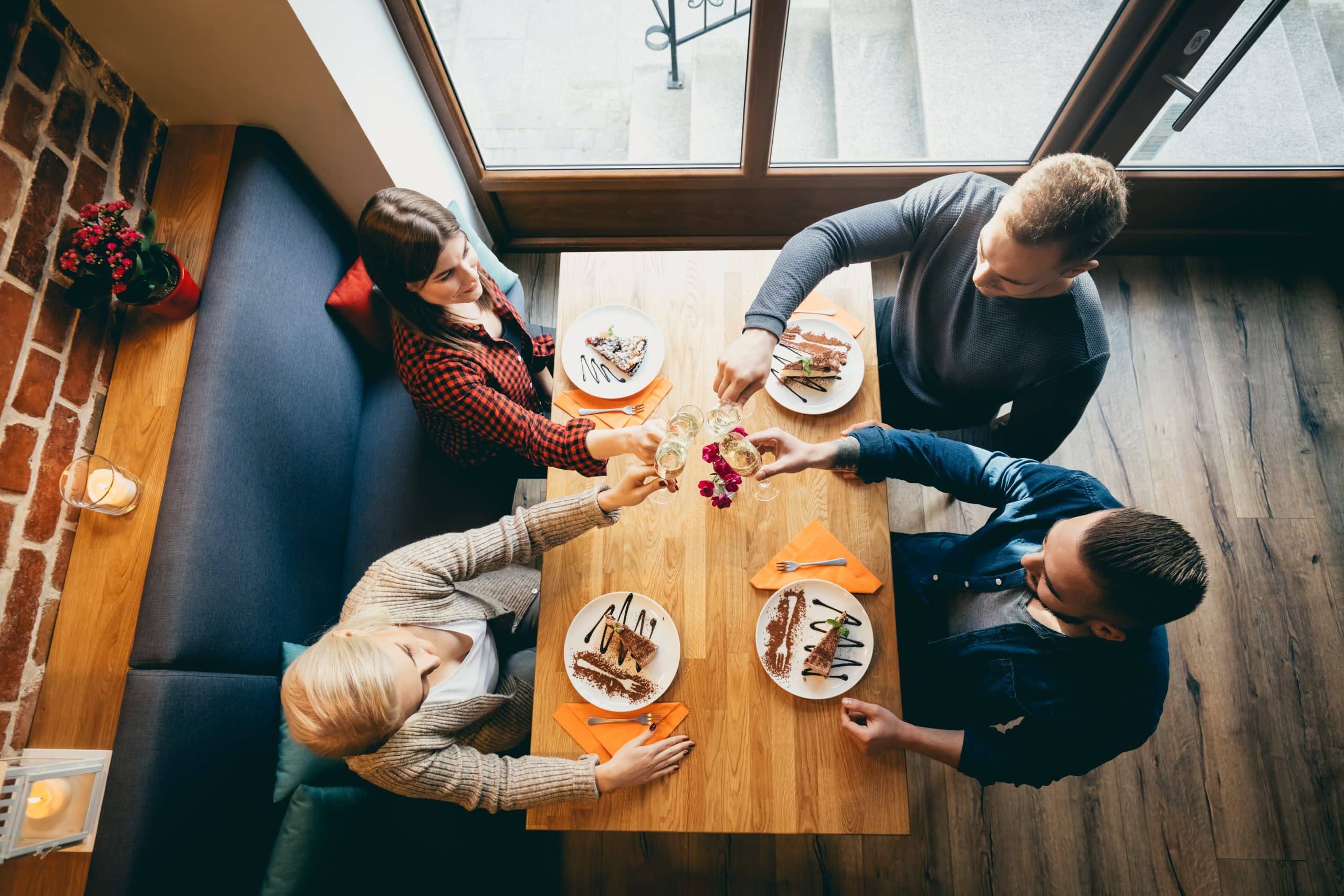 Peut-on trouver des campings en Dordogne avec des restaurants ?